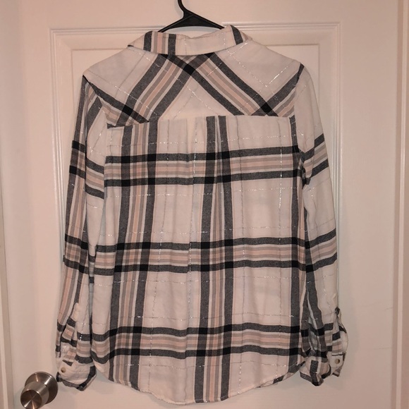 Striped flannel 🤍 - Picture 2 of 3